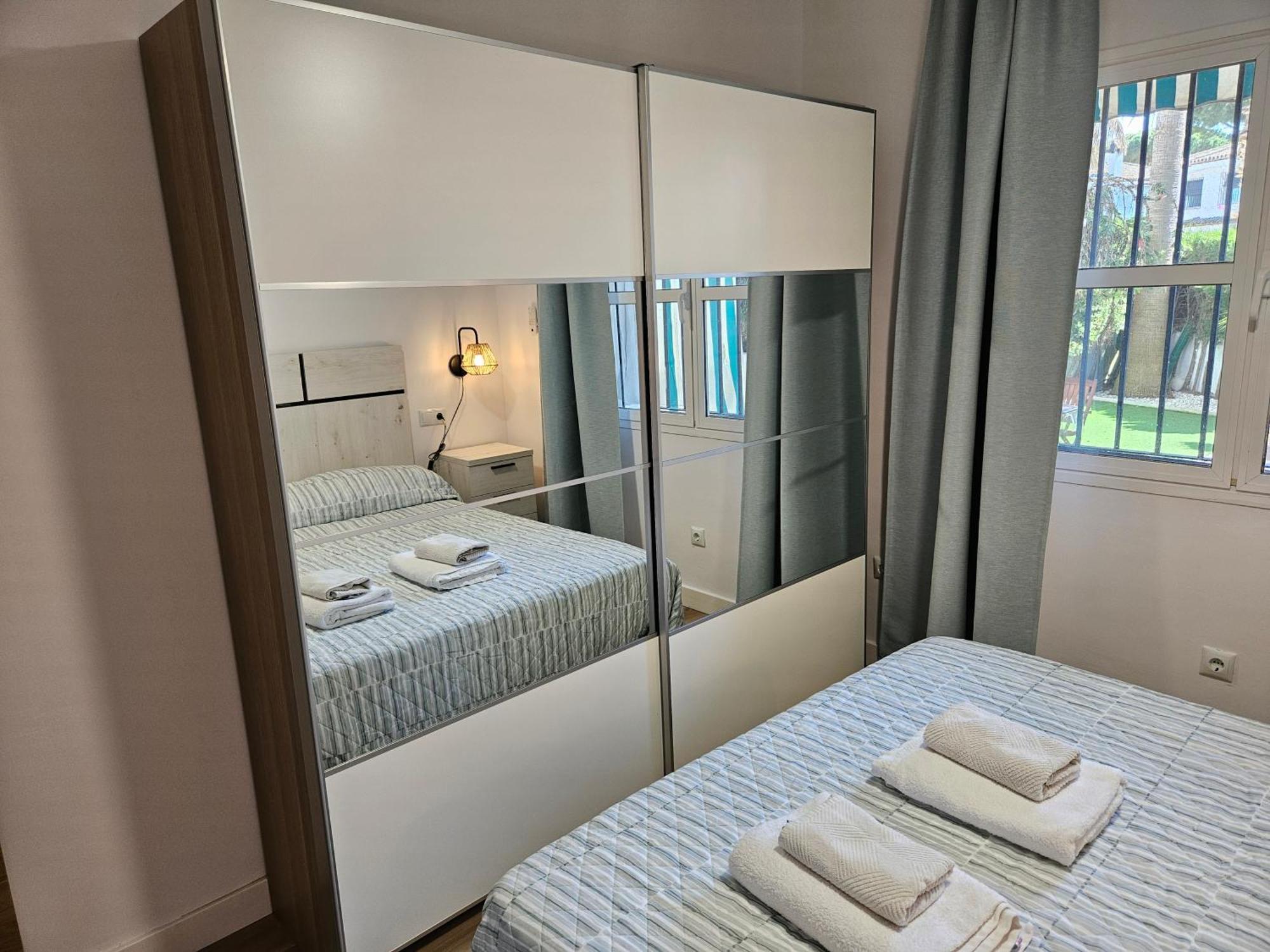 G&H Apartments - Playa Sancti Petri Чиклана-де-ла-Фронтера Экстерьер фото